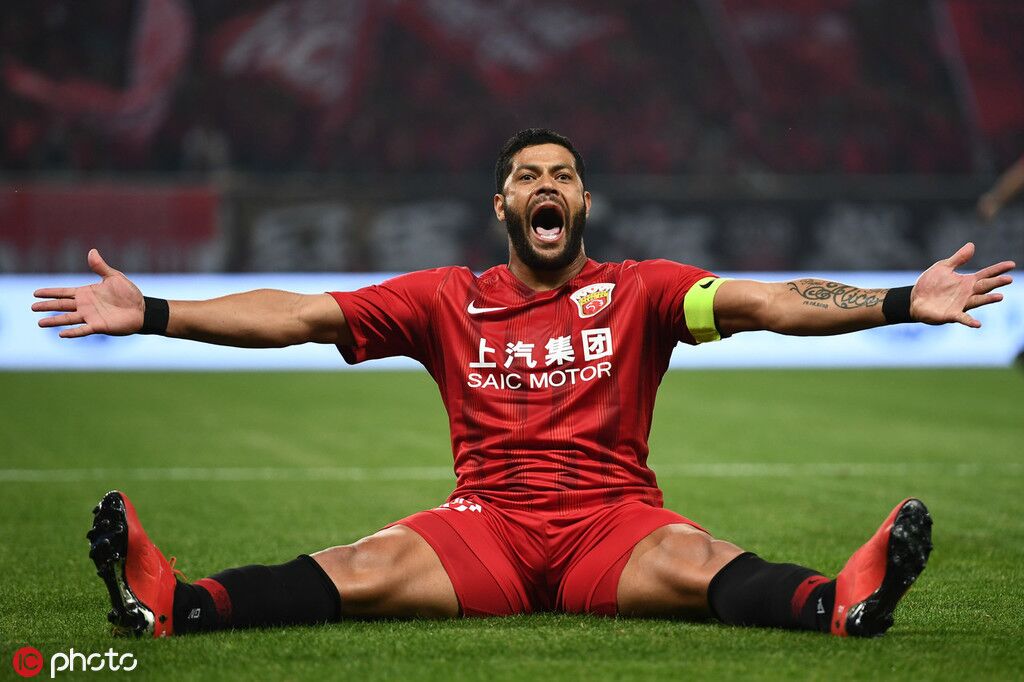 爱游戏体育-集结日体能课后，埃因霍温更衣室发声备战亚冠，媒体盛赞，赛程密集仍需轮换(NumberOneGirl歌词亮点解读)