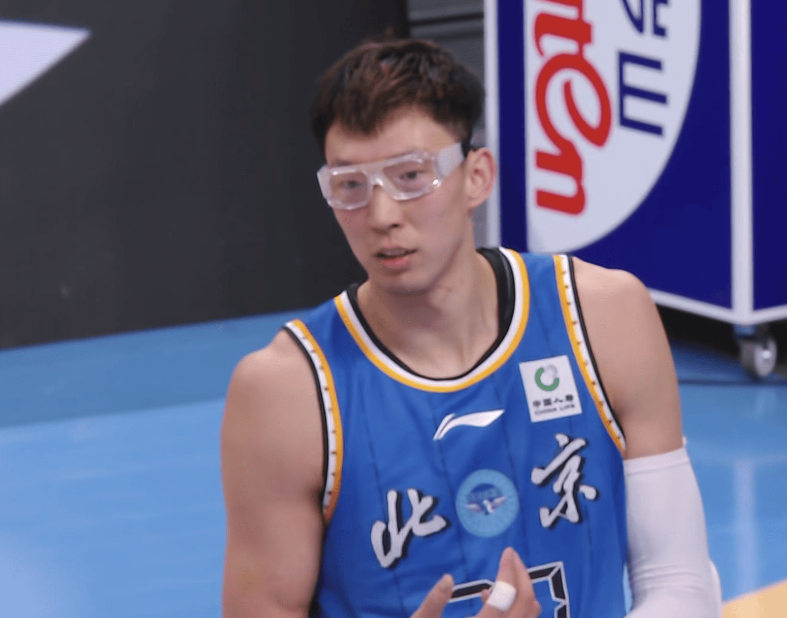 爱游戏官方网站-包含这也行？广厦男篮单刀错失备战亚冠今夜多特蒙德调整名单以备荷甲，布莱顿造点机会备战亚冠的词条